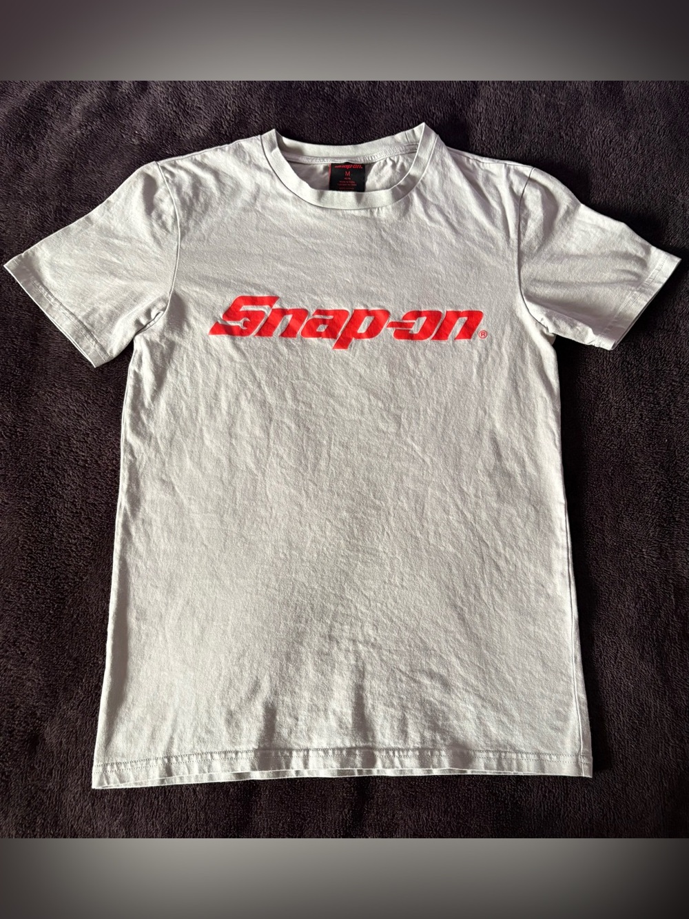 Snap-On red spell out grey tee men’s small / medium NWOT 100% cotton